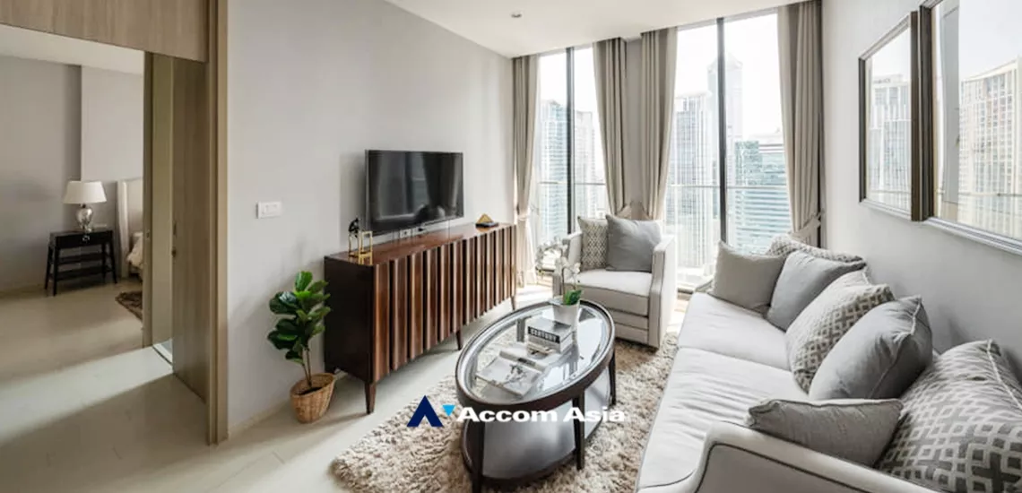  1 Bedroom  Condominium For Sale in Ploenchit, Bangkok  near BTS Ploenchit (AA34762)