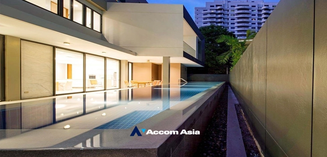 Private Swimming Pool, Double High Ceiling |  4 Bedrooms  House For Rent & Sale in Sukhumvit, Bangkok  near BTS Ekkamai (AA34779)