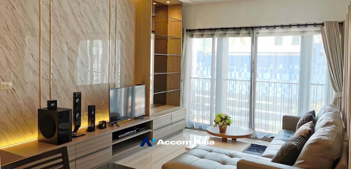 Noble Reveal Condominium  2 Bedroom for Sale & Rent BTS Ekkamai in Sukhumvit Bangkok