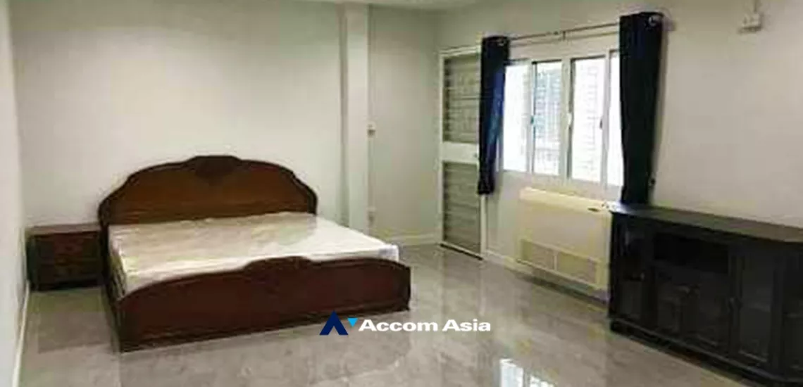 7  3 br Townhouse For Rent in sukhumvit ,Bangkok BTS Phra khanong AA34830