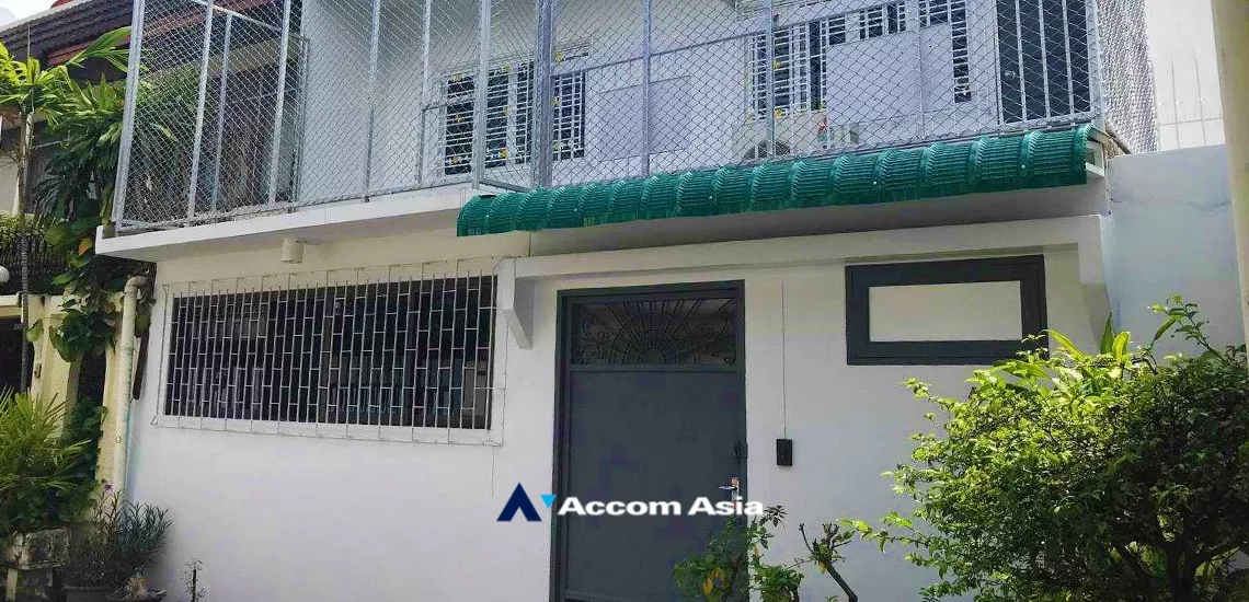  2  3 br Townhouse For Rent in sukhumvit ,Bangkok BTS Phra khanong AA34830