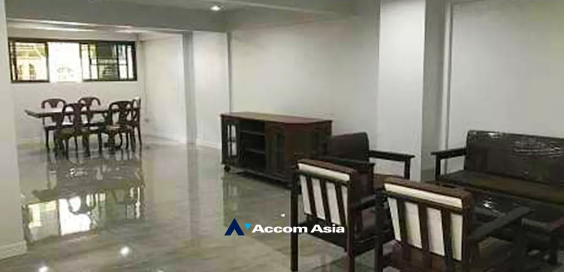 4  3 br Townhouse For Rent in sukhumvit ,Bangkok BTS Phra khanong AA34830