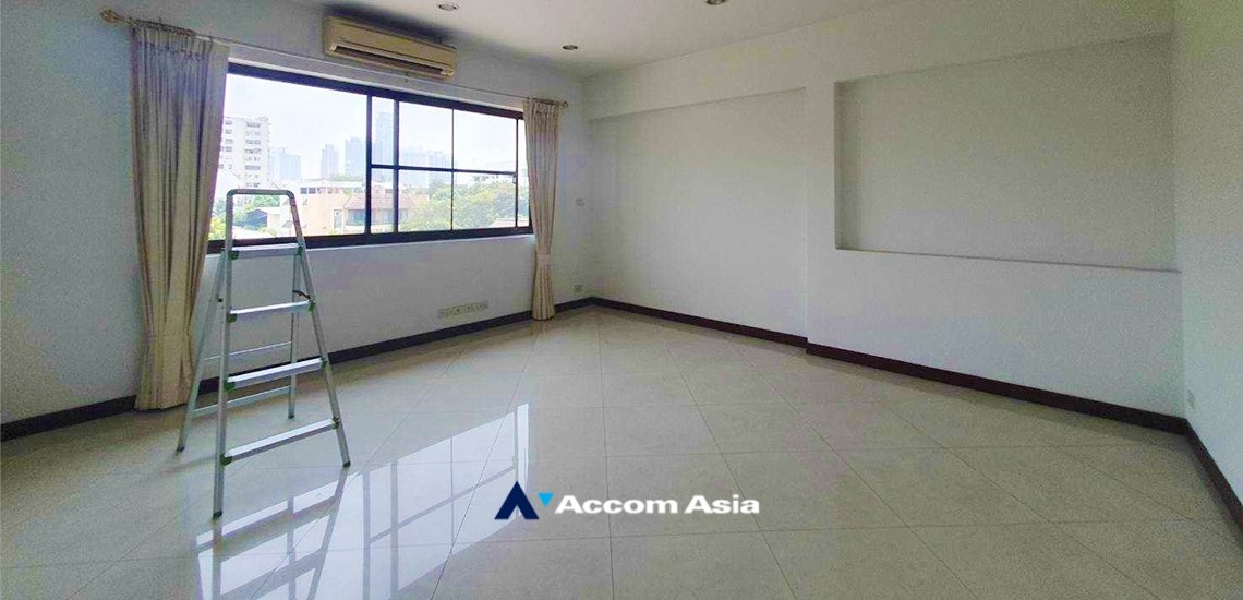 25  5 br House For Sale in Sukhumvit ,Bangkok BTS Phra khanong AA34858