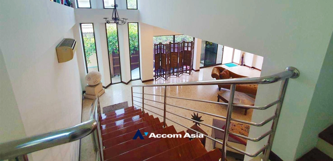 16  5 br House For Sale in Sukhumvit ,Bangkok BTS Phra khanong AA34858