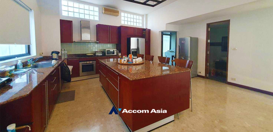 9  5 br House For Sale in Sukhumvit ,Bangkok BTS Phra khanong AA34858