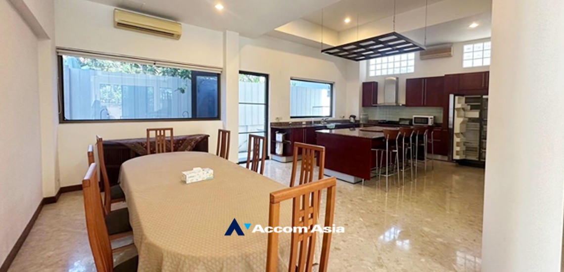 12  5 br House For Sale in Sukhumvit ,Bangkok BTS Phra khanong AA34858