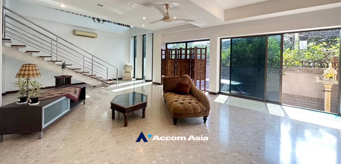  1  5 br House For Sale in Sukhumvit ,Bangkok BTS Phra khanong AA34858