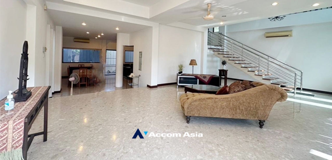 5  5 br House For Sale in Sukhumvit ,Bangkok BTS Phra khanong AA34858