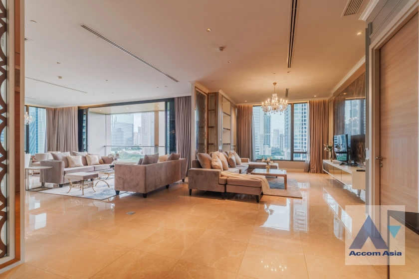 Fully Furnished, Penthouse | Sindhorn Residence