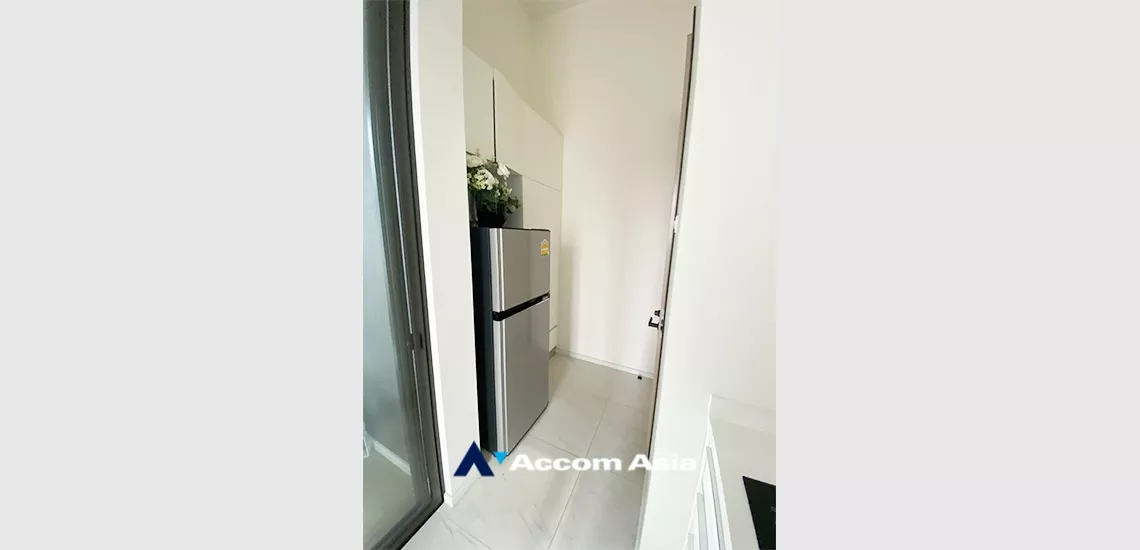 7  1 br Condominium For Rent in Phaholyothin ,Bangkok MRT Rama 9 - ARL Makkasan at Chewathai Residence Asoke AA34896