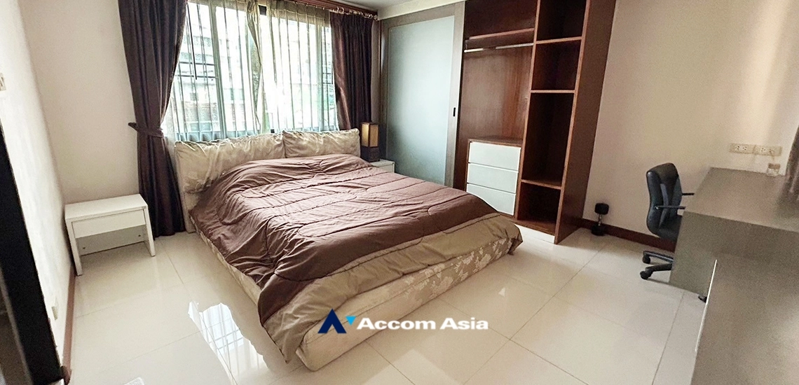 5  3 br Apartment For Rent in Sukhumvit ,Bangkok BTS Ekkamai at Spacious Room AA34903