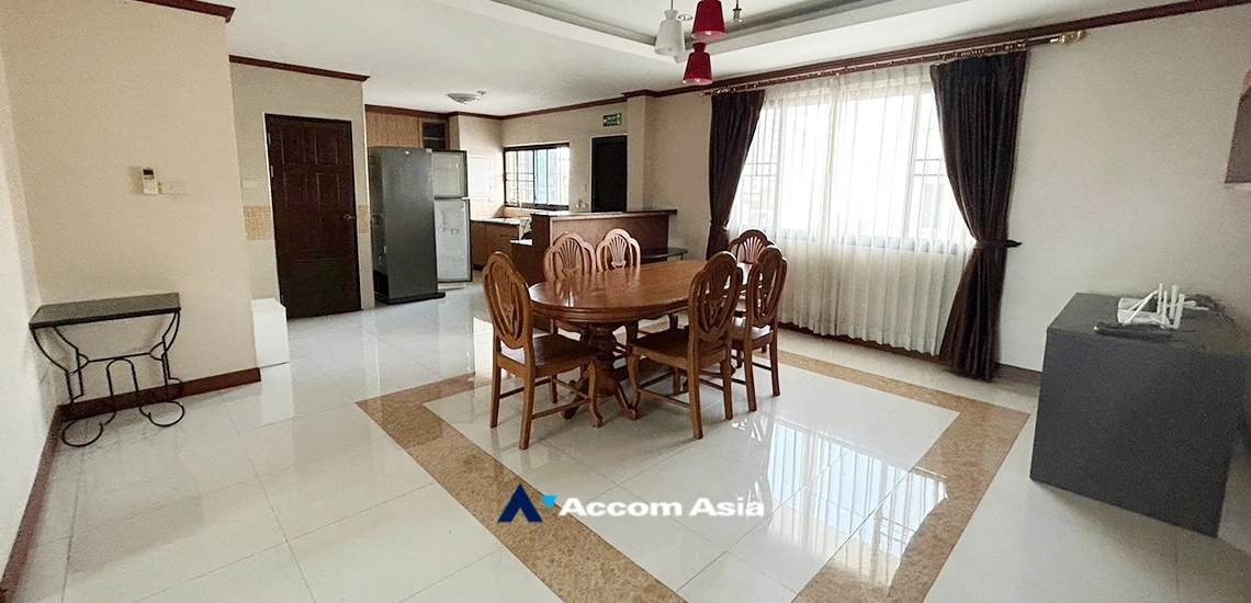  1  3 br Apartment For Rent in Sukhumvit ,Bangkok BTS Ekkamai at Spacious Room AA34903