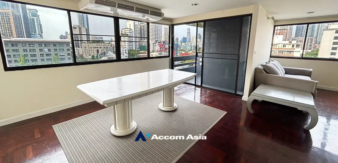  2 Bedrooms  Apartment For Rent in Sukhumvit, Bangkok  near BTS Phrom Phong (AA34907)