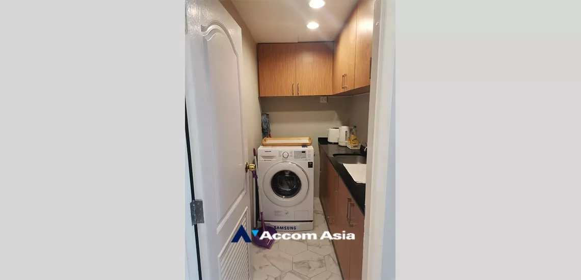 4  1 br Condominium For Sale in Silom ,Bangkok BTS Surasak at lebua at State Tower AA34940