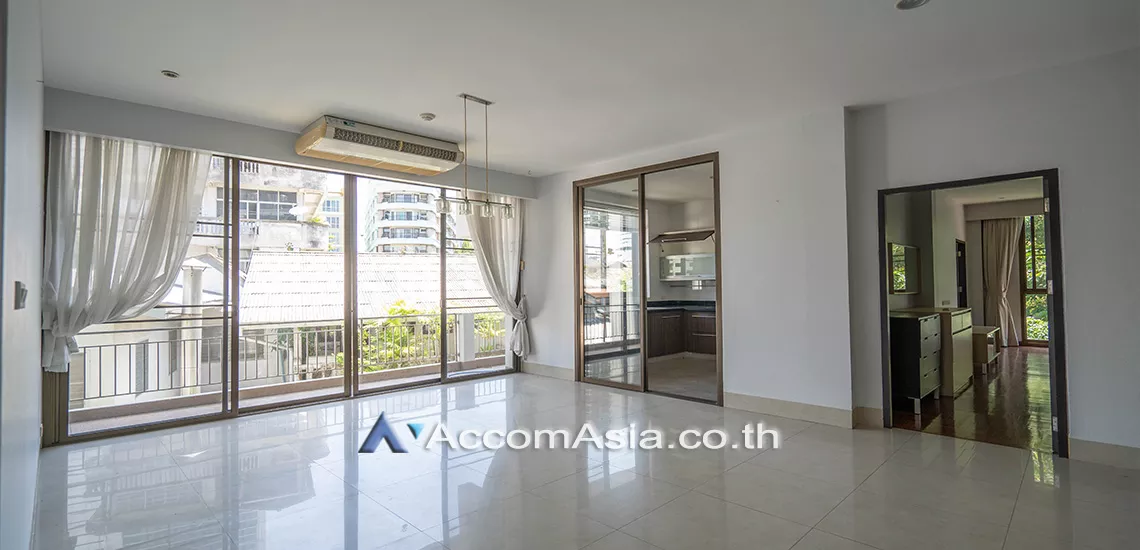 Pet friendly |  3 Bedrooms  Apartment For Rent in Sukhumvit, Bangkok  near BTS Phrom Phong (14916)