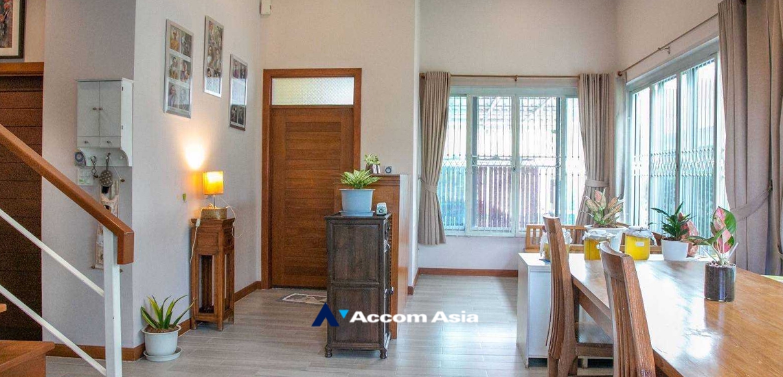  1  3 br House For Sale in phaholyothin ,Bangkok MRT Lat Phrao AA34971