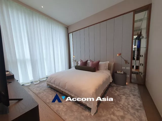 Corner Unit | Scope Langsuan