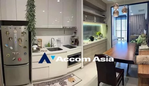 Fully Furnished |  1 Bedroom  Condominium For Sale in Ploenchit, Bangkok  near BTS Ploenchit (AA35115)