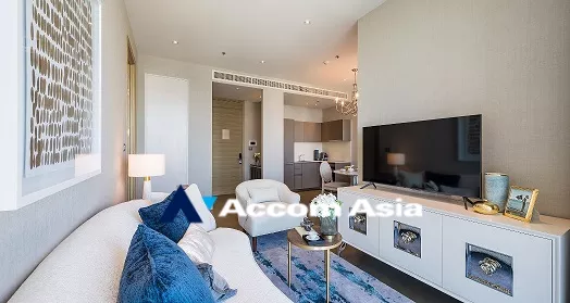  1 Bedroom  Apartment For Rent in Ploenchit, Bangkok  near BTS Ratchadamri (AA35124)