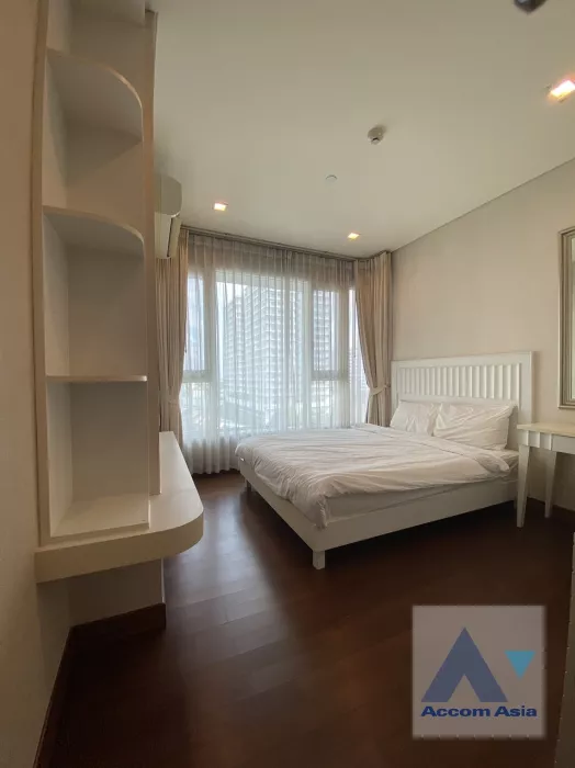 Fully Furnished |  3 Bedrooms  Apartment For Rent in Sukhumvit, Bangkok  near BTS Phrom Phong (AA35160)