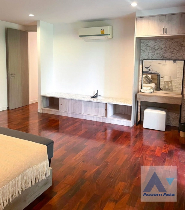 12  3 br Apartment For Rent in Ploenchit ,Bangkok BTS Chitlom - MRT Lumphini at Exclusive Residence AA35173