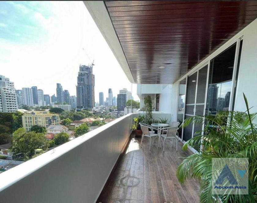  3 Bedrooms  Condominium For Rent & Sale in Sukhumvit, Bangkok  near BTS Ekkamai (AA35175)