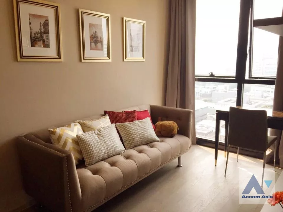 Fully Furnished |  1 Bedroom  Condominium For Rent & Sale in Sukhumvit, Bangkok  near BTS Asok - MRT Sukhumvit (AA35216)