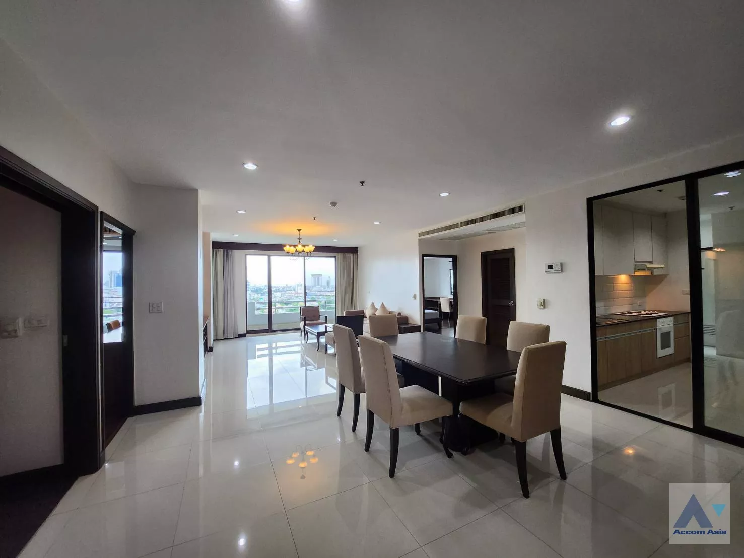 Big Balcony |  3 Bedrooms  Apartment For Rent in Sukhumvit, Bangkok  near BTS Ekkamai (AA35223)