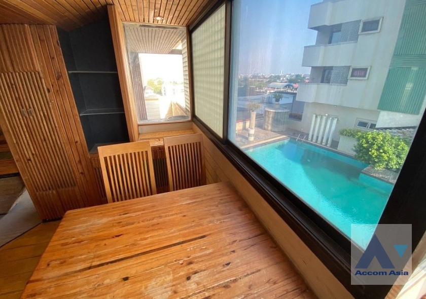 Duplex Condo, Penthouse |  3 Bedrooms  Condominium For Rent & Sale in Pattanakarn, Bangkok  near BTS On Nut (AA35294)