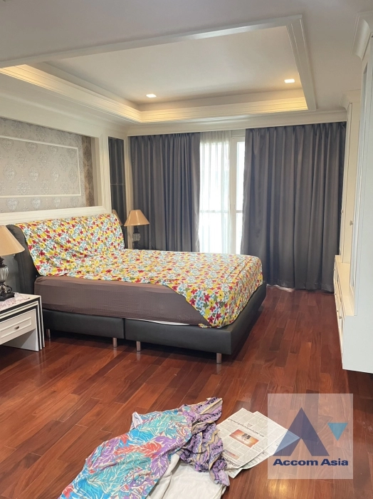  1  4 br House For Rent in sathorn ,Bangkok BRT Thanon Chan AA35309
