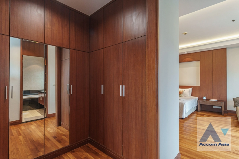 13  3 br Apartment For Rent in Ploenchit ,Bangkok BTS Ploenchit at Elegance and Traditional Luxury AA35313