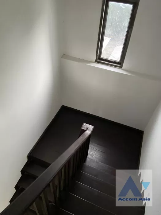 13  6 br House For Rent in Latkrabang ,Bangkok  AA35352