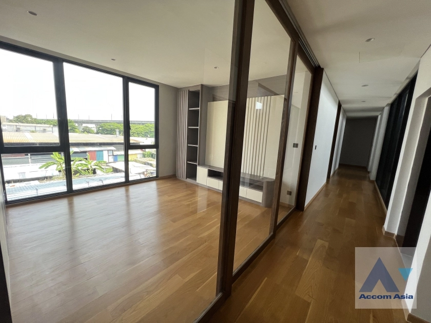 13  3 br House For Rent in Pattanakarn ,Bangkok ARL Hua Mak at The Urban Reserve AA35383