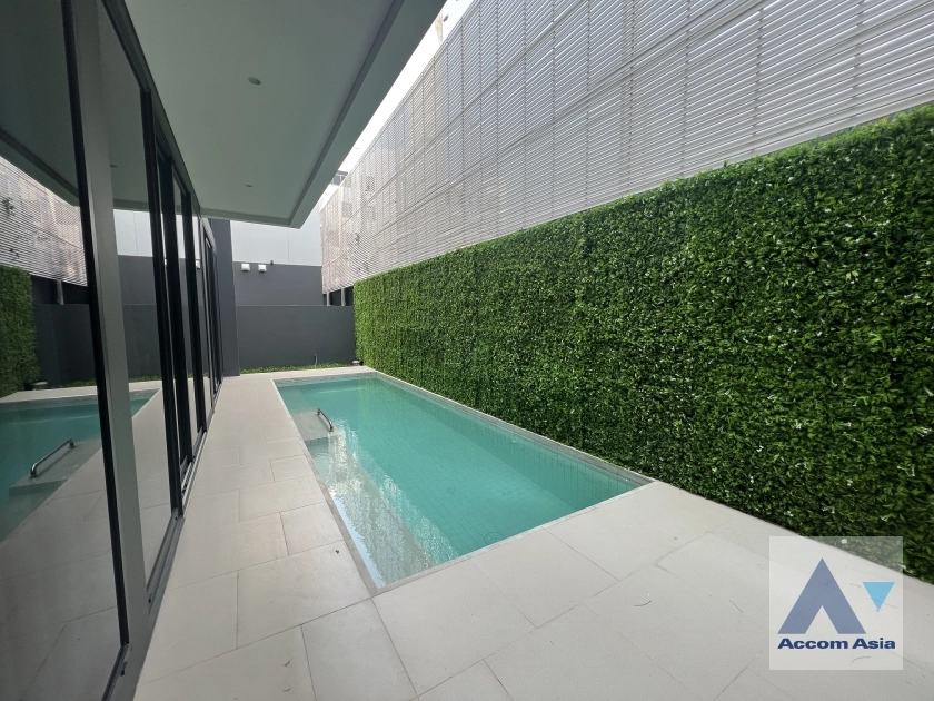  2  3 br House For Rent in Pattanakarn ,Bangkok ARL Hua Mak at The Urban Reserve AA35383