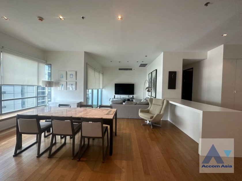 Pet friendly |  2 Bedrooms  Condominium For Rent in Sukhumvit, Bangkok  near BTS Phrom Phong (AA35445)