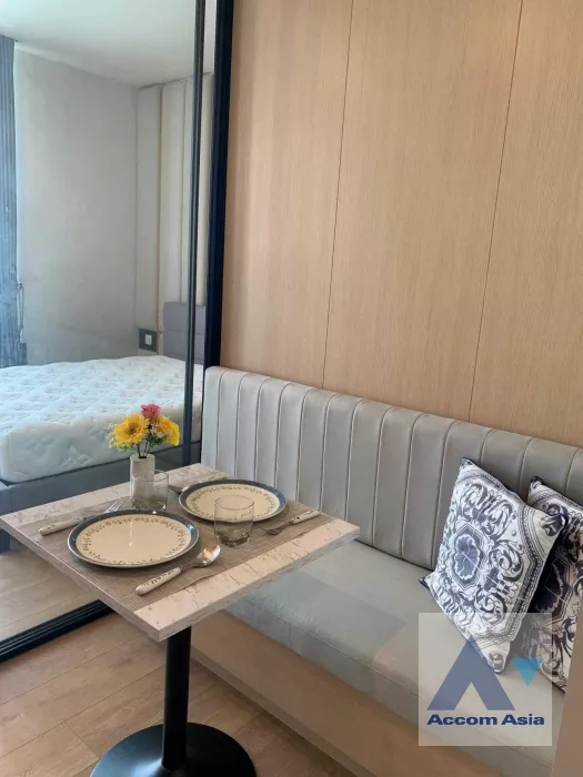 Fully Furnished | Noble Around Sukhumvit 33