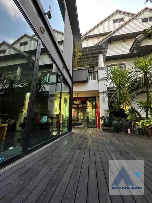  1  5 br House For Sale in Pattanakarn ,Bangkok  AA35500