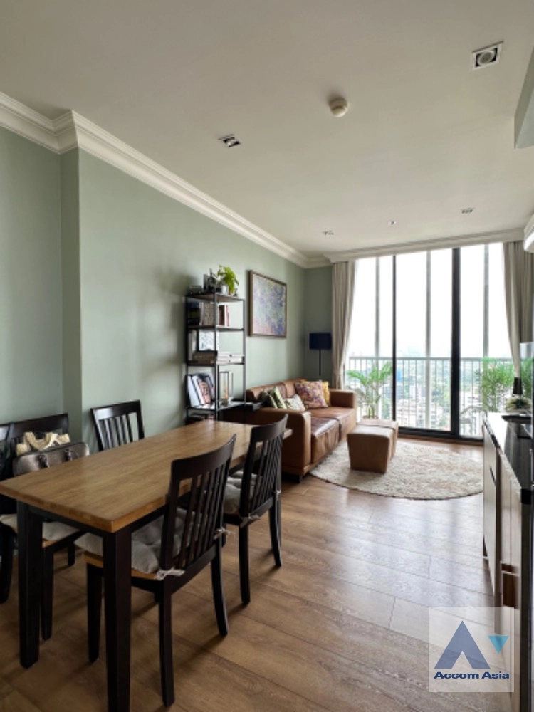  2 Bedrooms  Condominium For Sale in Sukhumvit, Bangkok  near BTS Phrom Phong (AA35573)