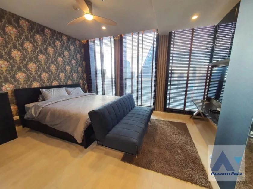  1 Bedroom  Condominium For Rent & Sale in Ploenchit, Bangkok  near BTS Ploenchit (AA35602)