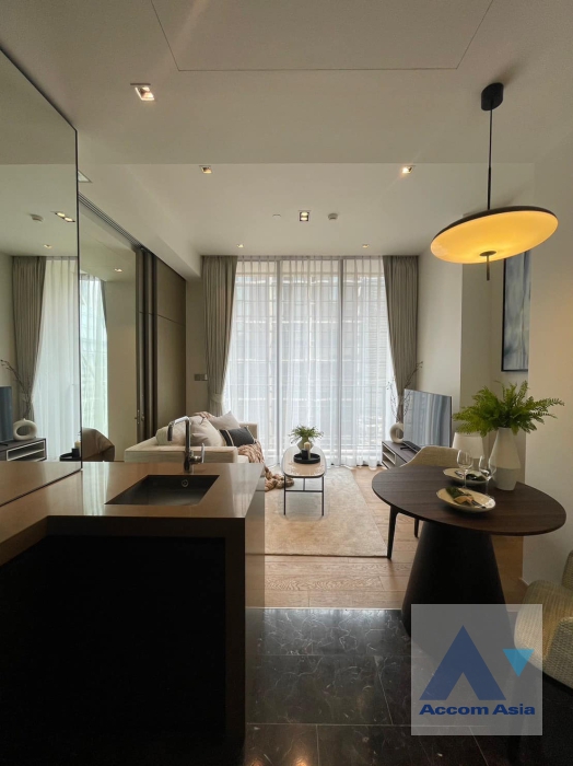 4  1 br Condominium for rent and sale in Ploenchit ,Bangkok BTS Chitlom at 28 Chidlom AA35613