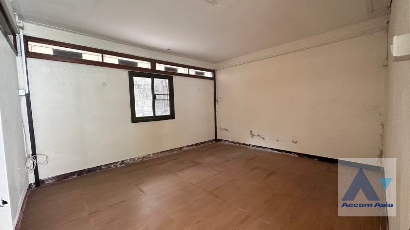 18  House For Sale in sukhumvit ,Bangkok BTS Thong Lo AA35680