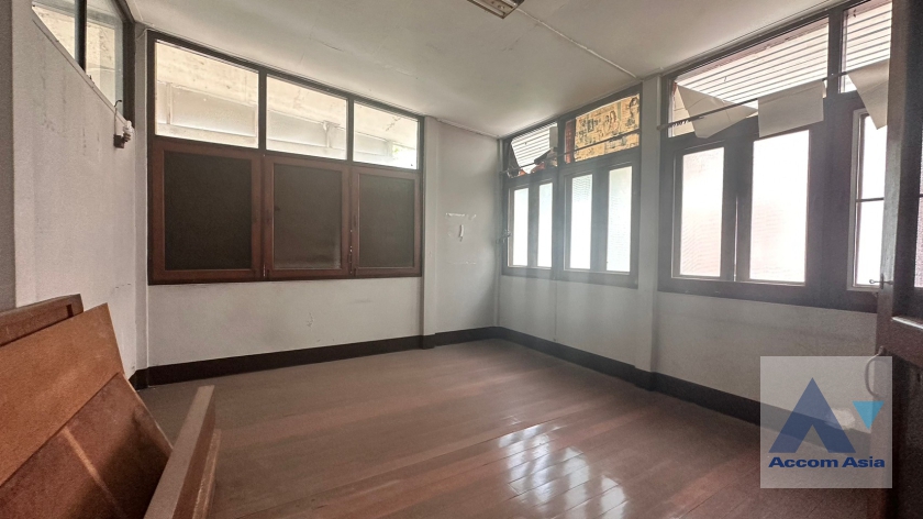 21  House For Sale in sukhumvit ,Bangkok BTS Thong Lo AA35680