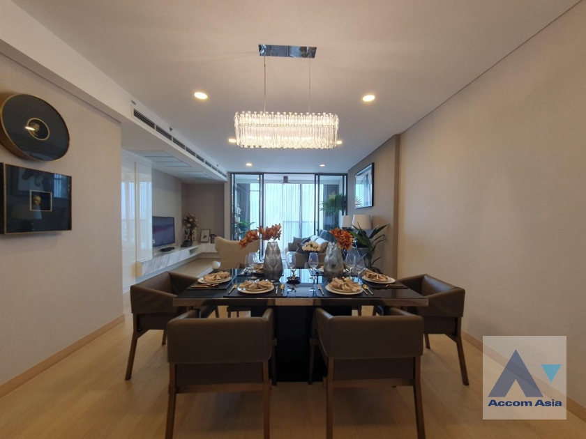 18  3 br Condominium For Sale in Sukhumvit ,Bangkok MRT Queen Sirikit National Convention Center at Siamese Exclusive Queens AA35717