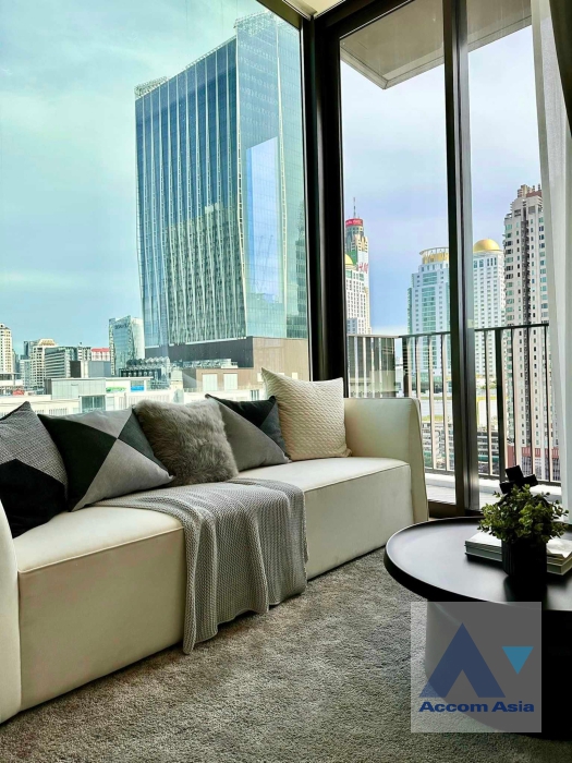 Fully Furnished |  2 Bedrooms  Condominium For Rent & Sale in Ploenchit, Bangkok  near BTS Chitlom (AA35762)