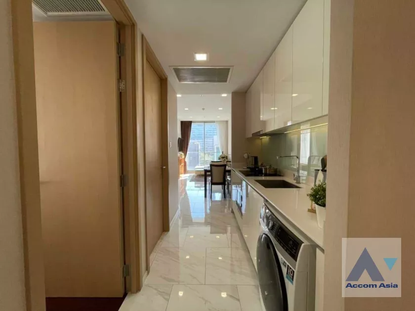 Corner Unit, Fully Furnished, Garden View | HYDE Sukhumvit 11