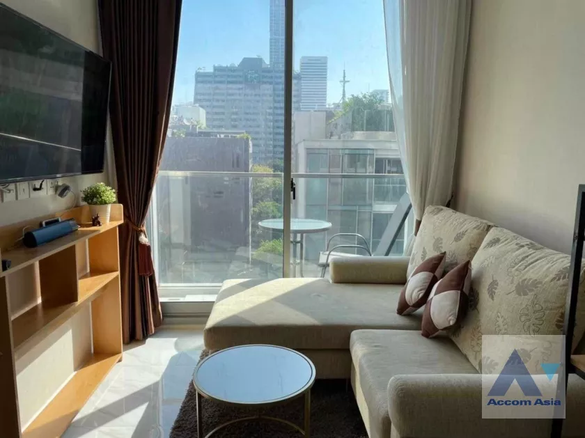 Fully Furnished, Garden View, Corner Unit | HYDE Sukhumvit 11