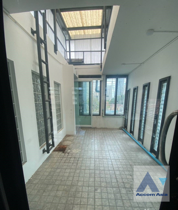 7  5 br Building For Rent in Sukhumvit ,Bangkok BTS Phrom Phong AA35856