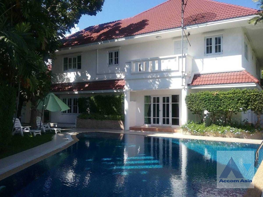  6 Bedrooms  House For Rent in Samutprakan, Samutprakan  (AA35908)