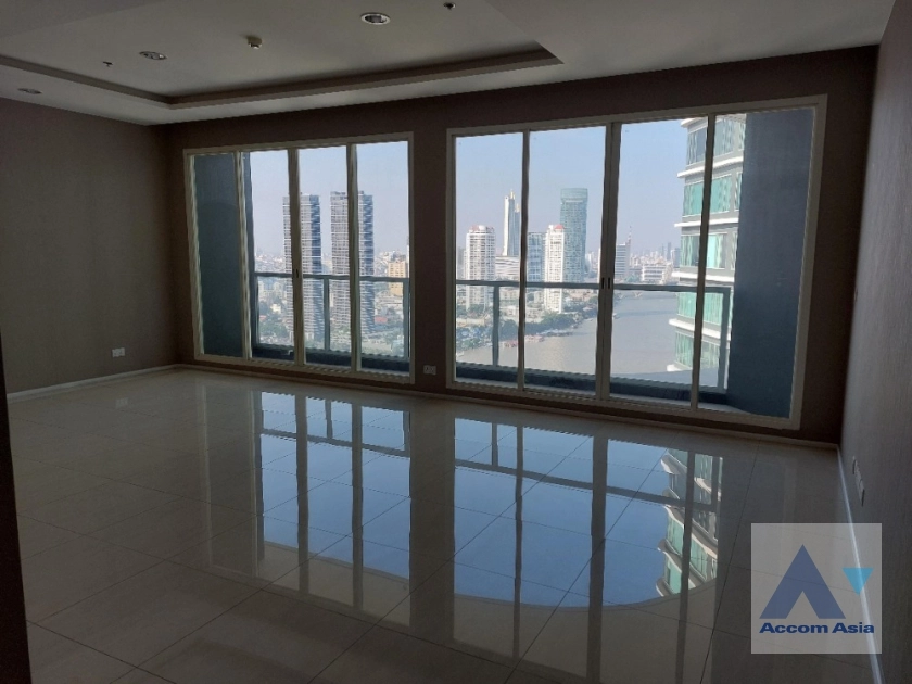  1  3 br Condominium For Sale in Rama 3 ,Bangkok BTS Saphan Taksin at Menam Residences AA35910