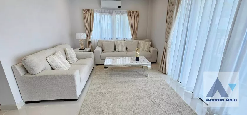  1  4 br House For Rent in Samutprakan ,Samutprakan  at Centro Bangna AA35962